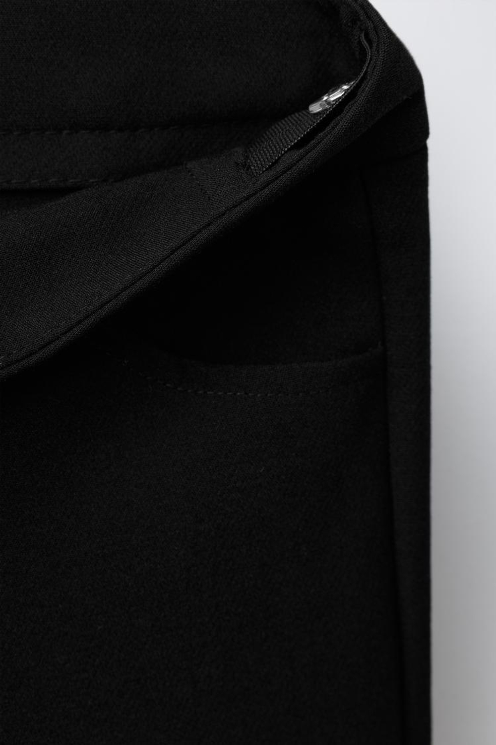 ZARA БРЮКИ-КЛЕШ В СТИЛЕ КОСТЮМНЫХ, ЧЕРНЫЙ