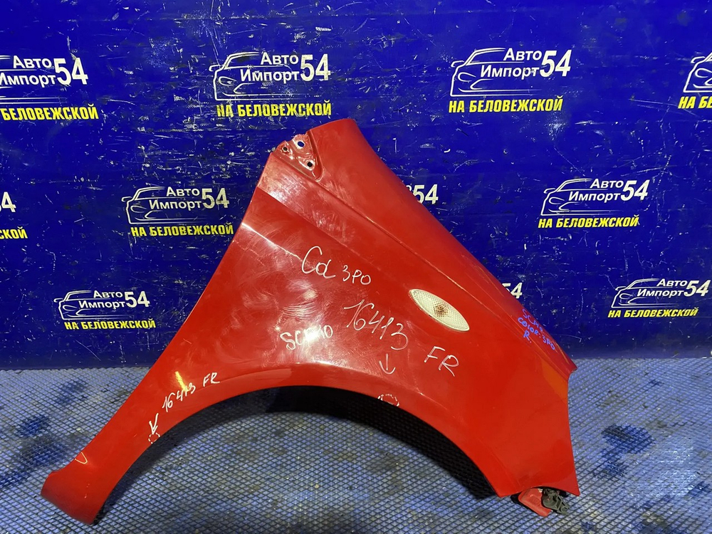 Крыло переднее правое TOYOTA VITZ 1999-2005