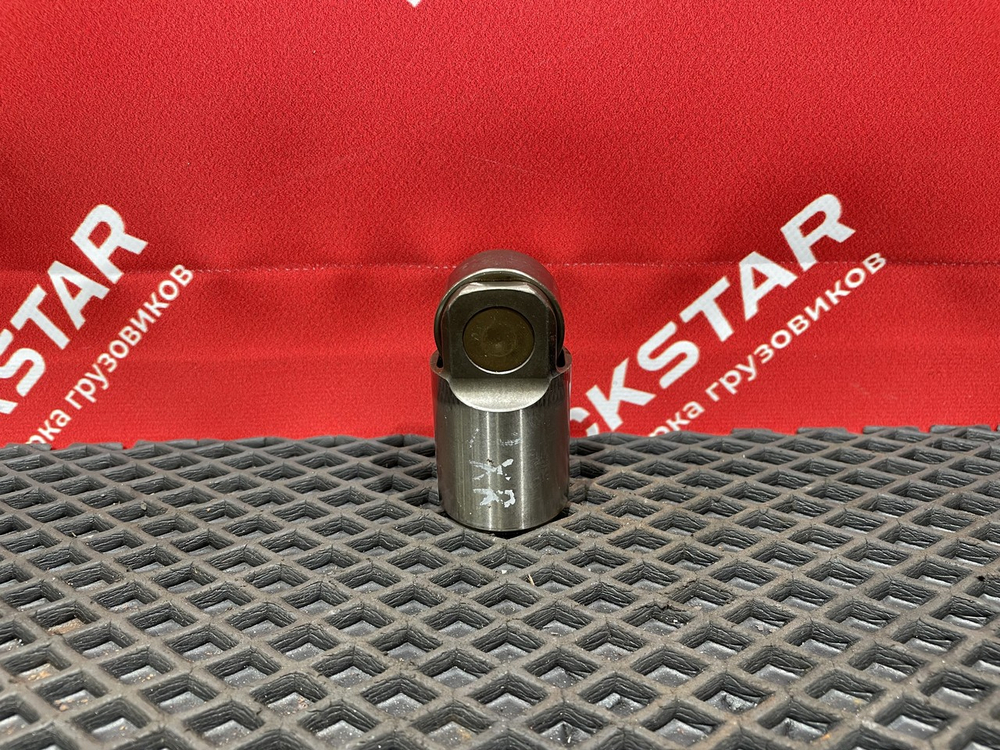 Толкатель выпускного клапана