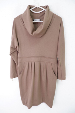 Платье Y-Plus бежевое 42 размер