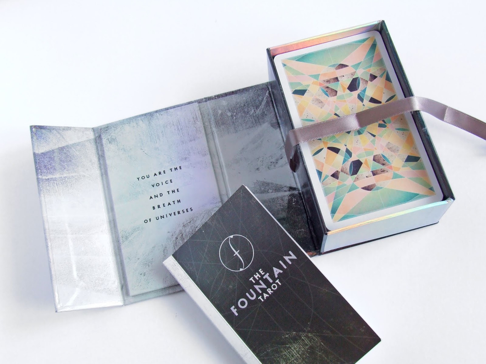 Набор "The Fountain Tarot / Таро Истока"