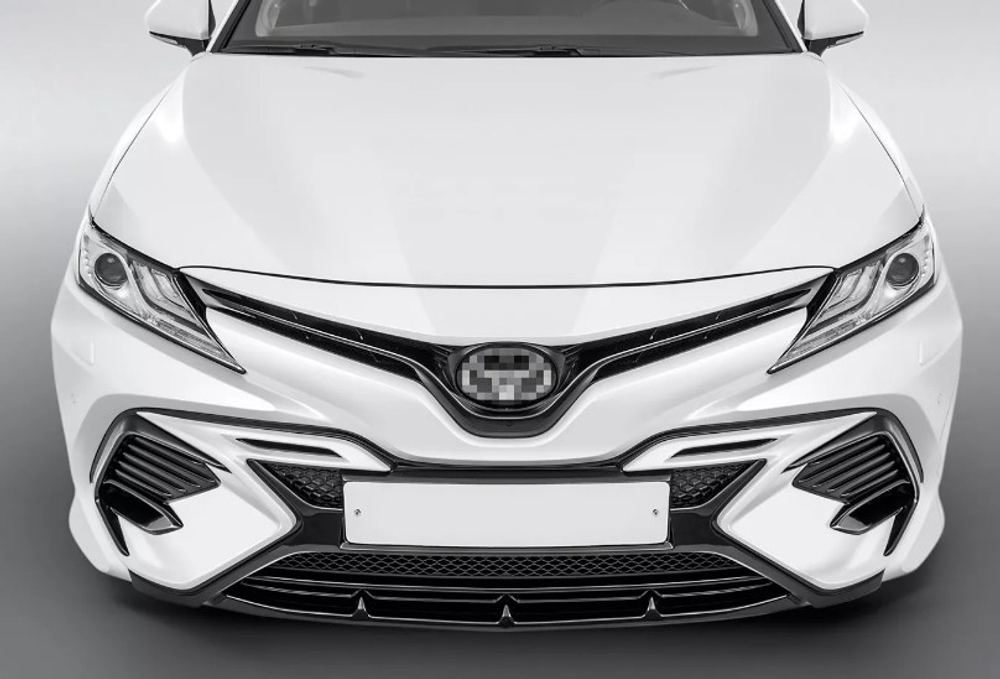 Накладка GT на передний бампер Toyota Camry XV70
