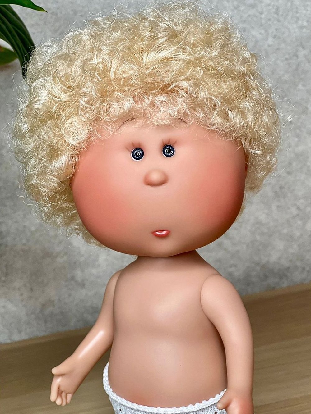 Кукла Nines виниловая 30см MIO без одежды (3000W22A)