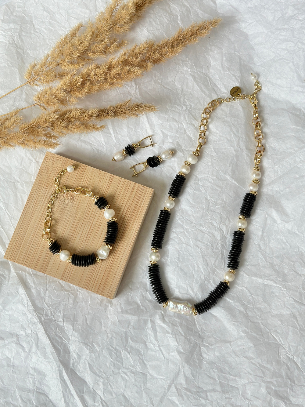 Колье из кокоса и барочных жемчужин, фурнитура золото