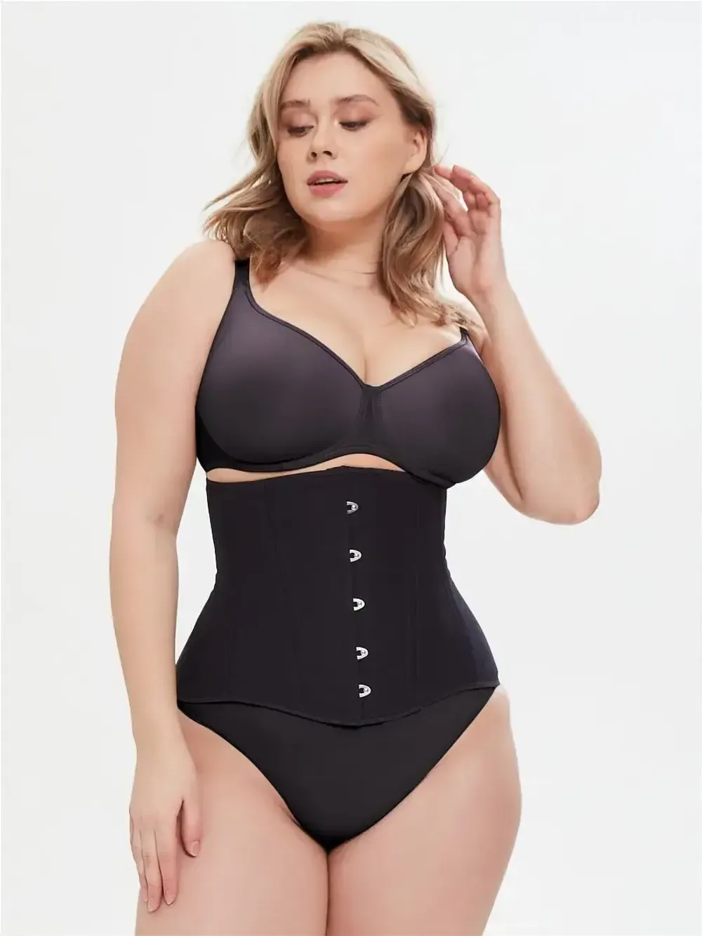 Черный матовый корсет для больших размеров