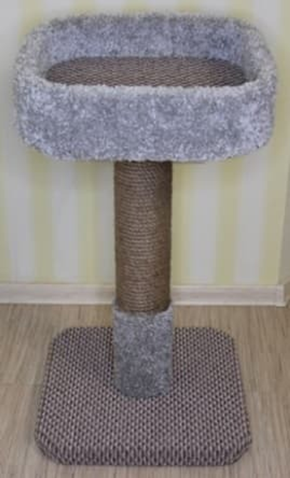 Когтеточка-лежанка Комфорт КЛК 70, 1 лежанка,выс.70см,осн.42*42см