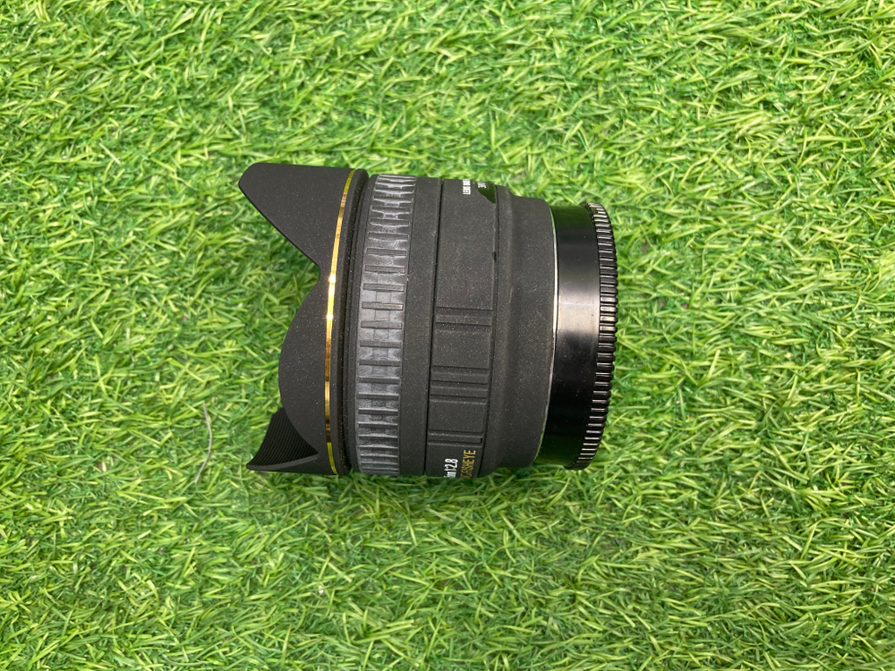 SIGMA 15 2.8 EX DG FISHEYE