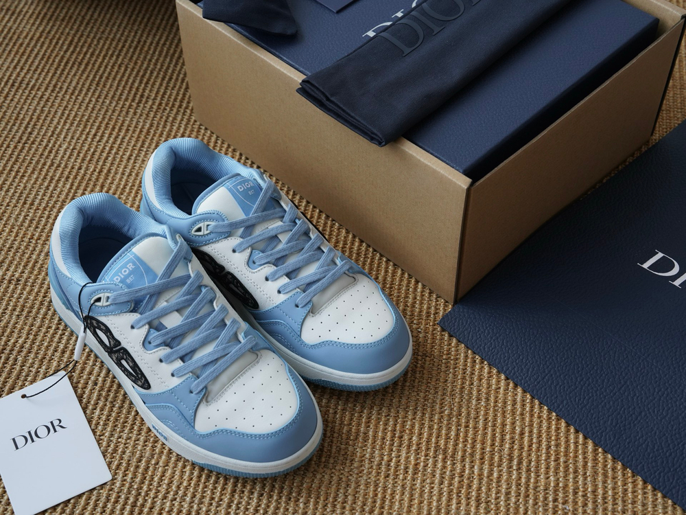 Кроссовки B57 Dribble