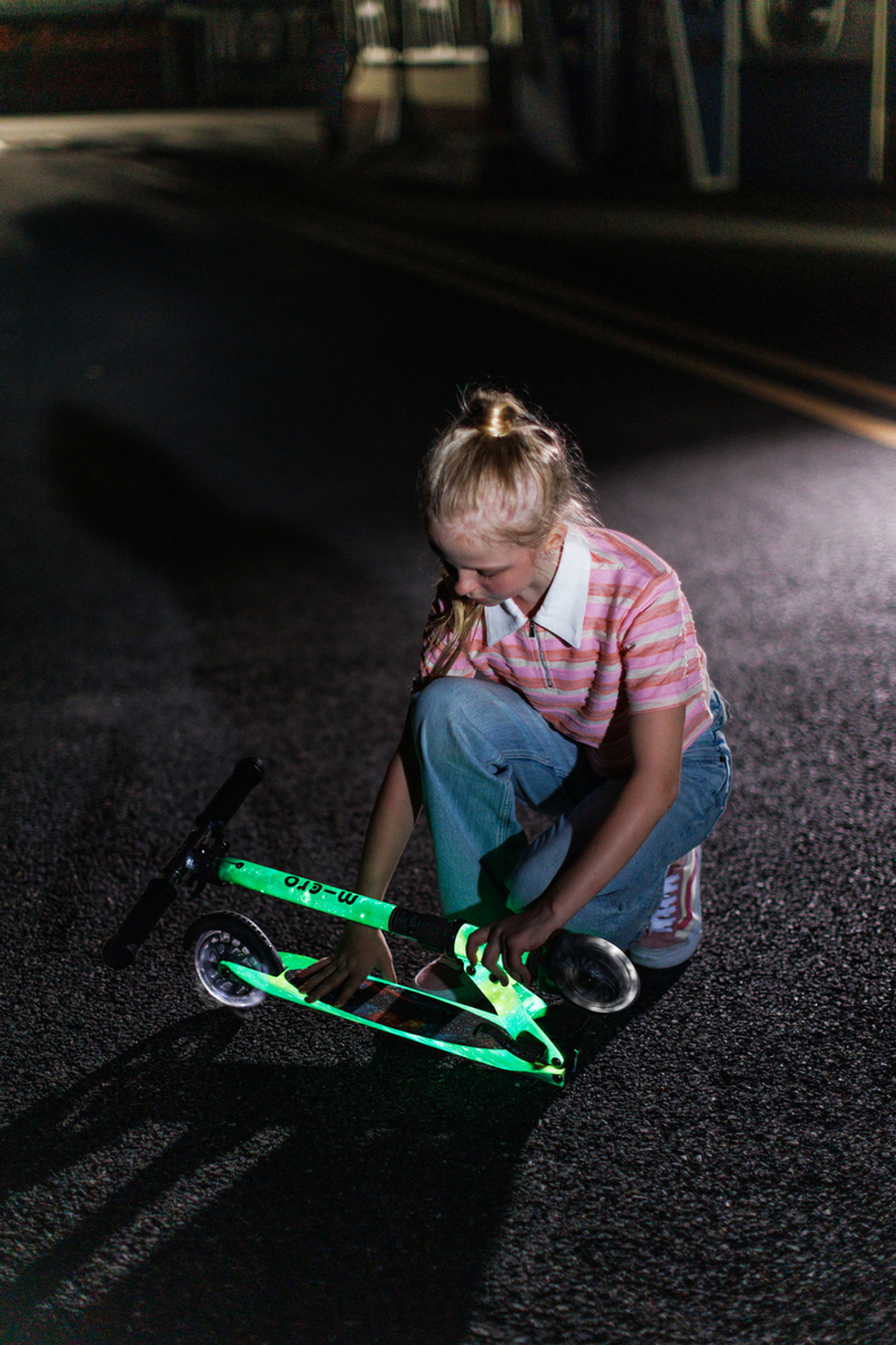 Самокат Micro Sprite Glow (светится в темноте) LED, Art Млечный путь