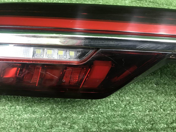 Фонарь крышки багажника Geely Monjaro (2021-н.в.)