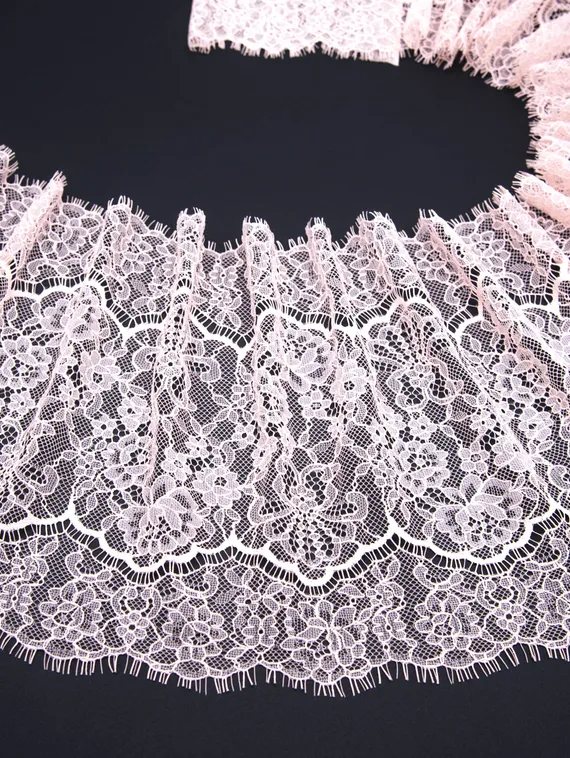 01-61 ОПТ Кружево шантильи 23 см, розовый