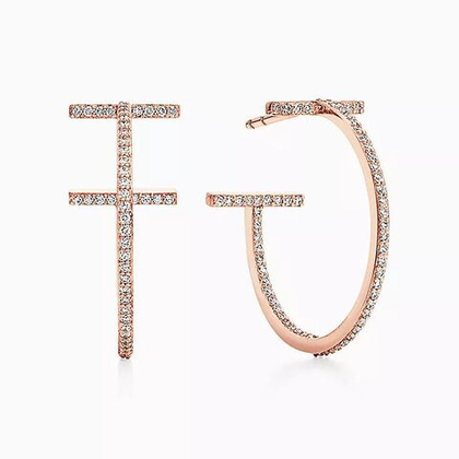 Серьги из жёлтого золота 18k с бриллиантами, Tiffany 💠T Hoop. Единственные в наличии