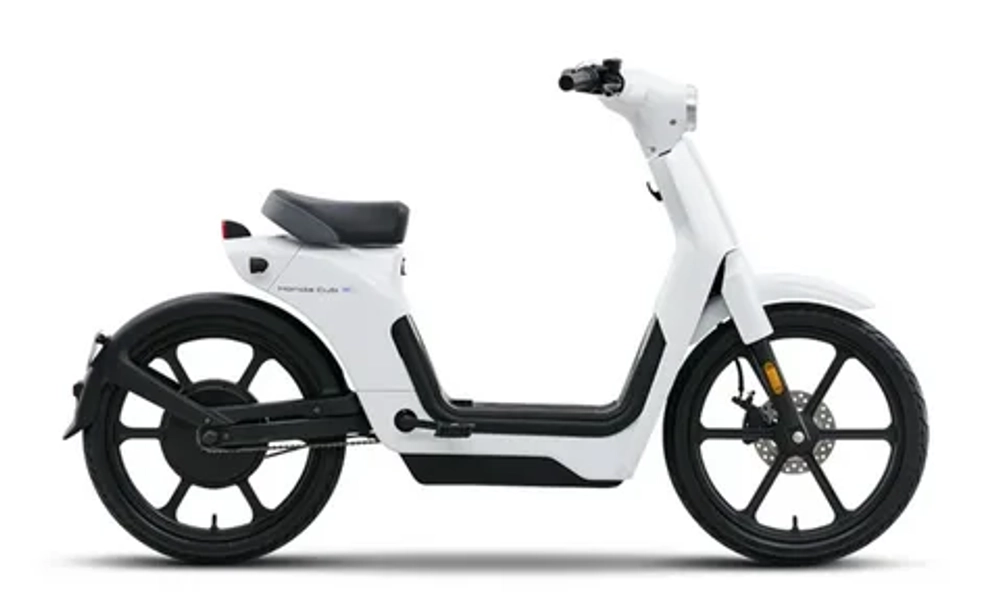 Скутер Honda Cub E электрический, белый