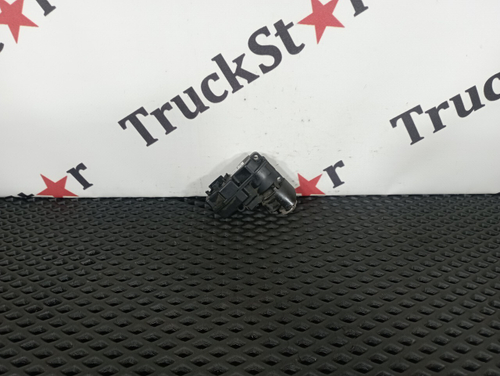 Моторчик зеркала заднего вида 2018 г.