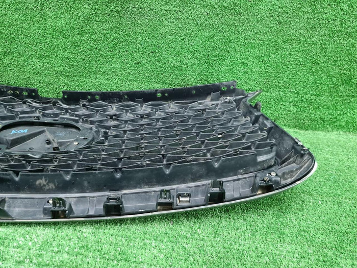 Решетка радиатора Infiniti QX50 2 (2017-н.в.)