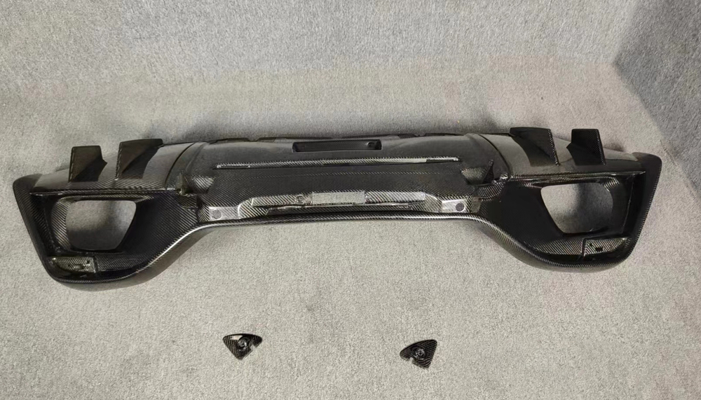 Карбоновый диффузор для ASTON MARTIN VANTAGE Астон Мартин Аэродинамический обвес