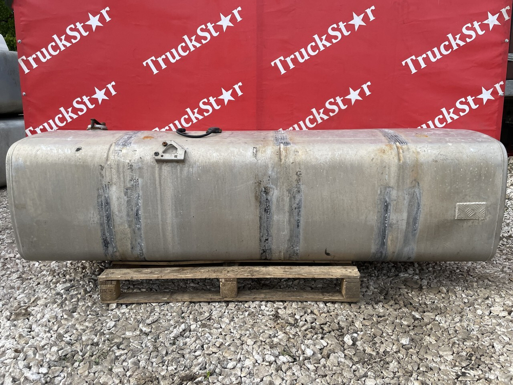 Бак (под ремонт) топливный 850L