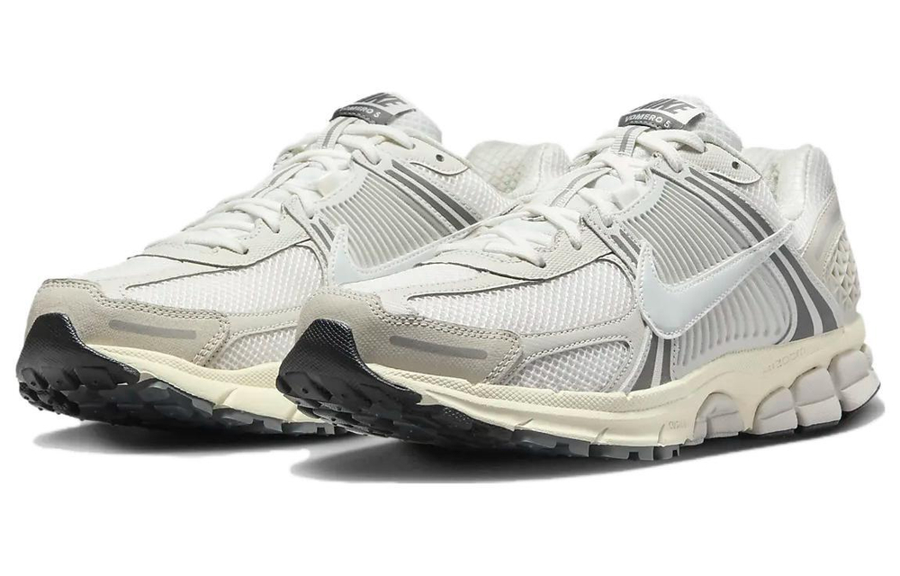 Кроссовки Nike Air Zoom Vomero 5