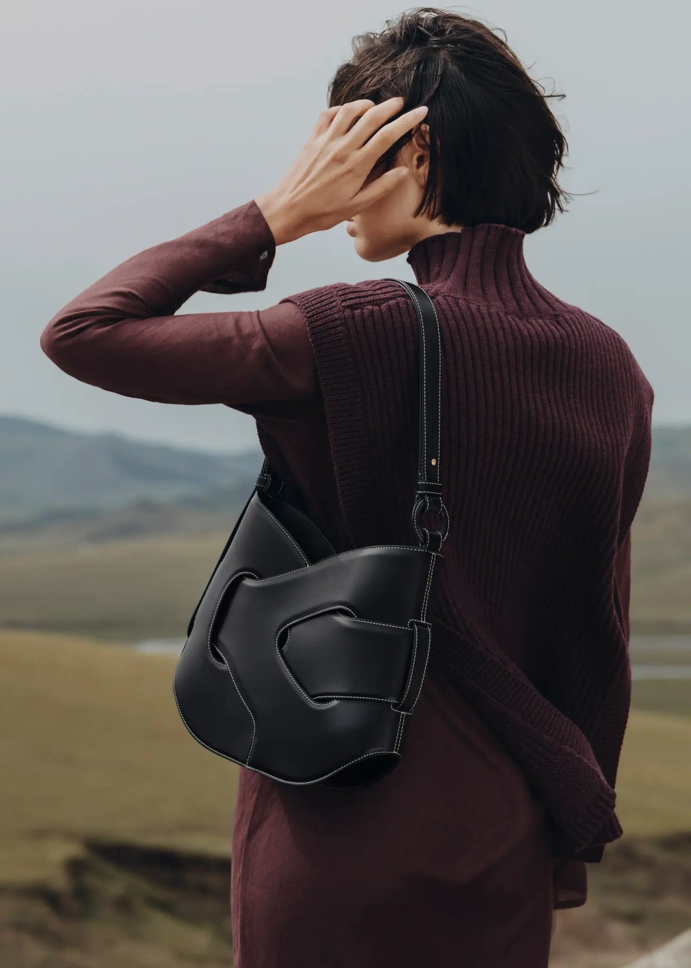 POLENE СУМКА NODDE HOBO, ЧЕРНЫЙ