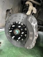 Карбон керамическая тормозная система для BYD Yangwang U8 2023-2025 Янванг Янгванг тормоза колодки тормозной диск суппорт