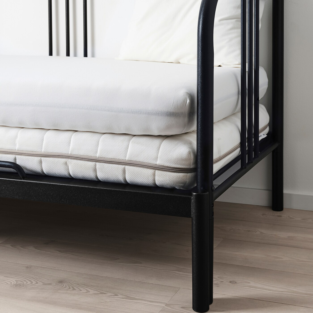 IKEA VÅRVIAL  (ИКЕА ВÅРВИАЛ)  -  Простыня для шезлонга на резинке, белая, 80x200 см