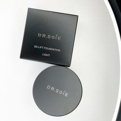 Антивозрастная тональная основа лифтинг для лица AMARANTH Dr.Soie 5G Lift Foundation