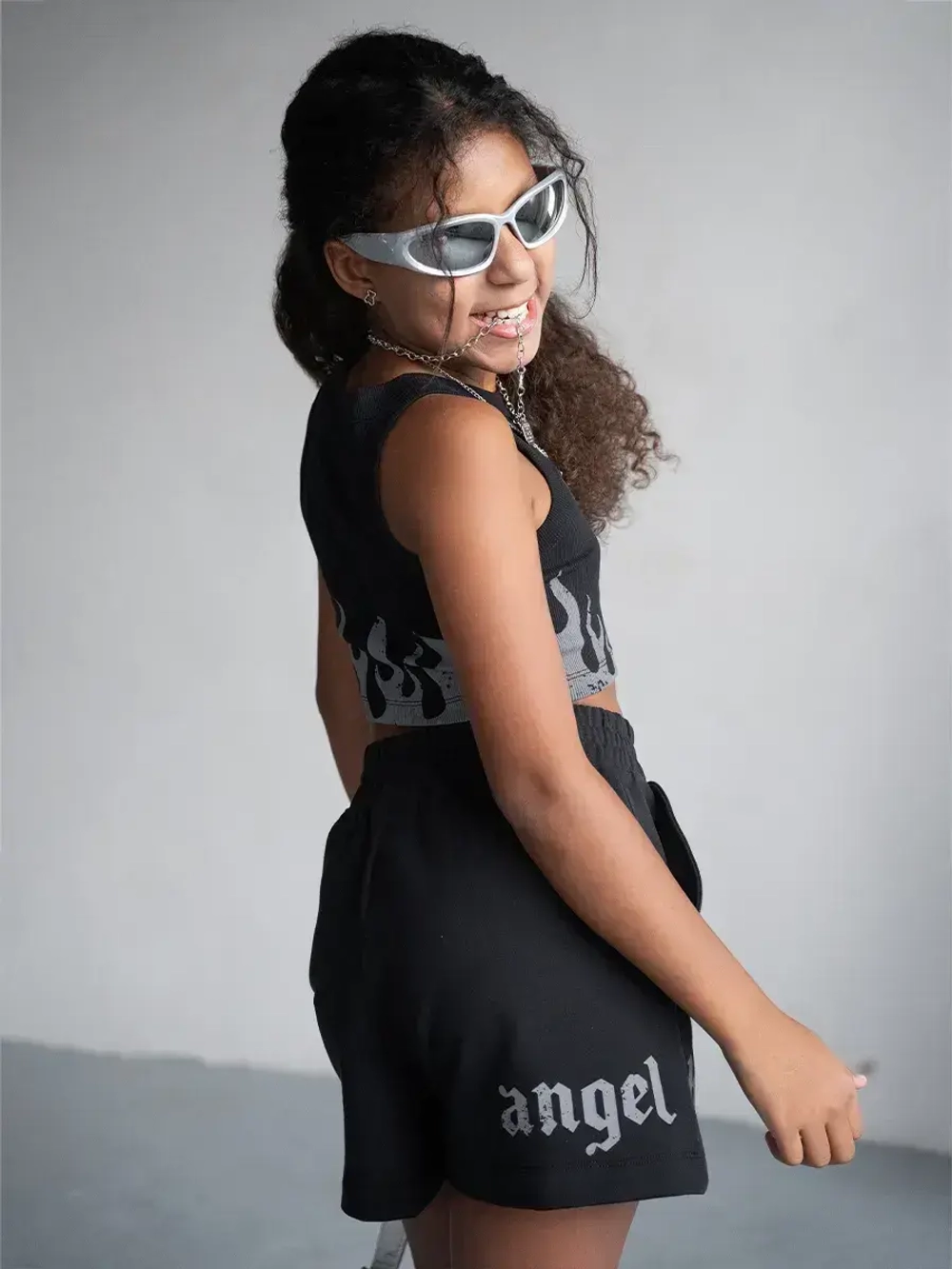 Спортивный костюм для девочки в сад топ и шорты