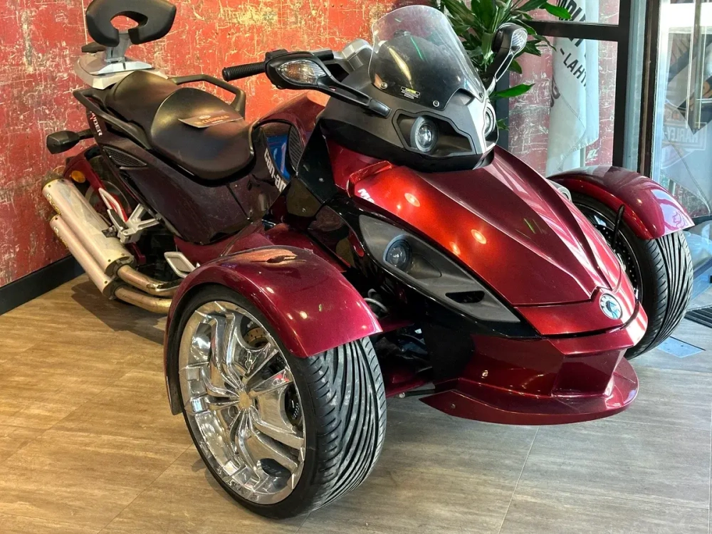 BRP Can-Am Spyder, 2008
