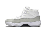 Кроссовки Jordan Air Jordan 11 Metallic Silver (Женская размерная сетка)