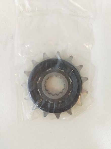 27510-20F00-000. SPROCKET, ENGINE (NT:15)