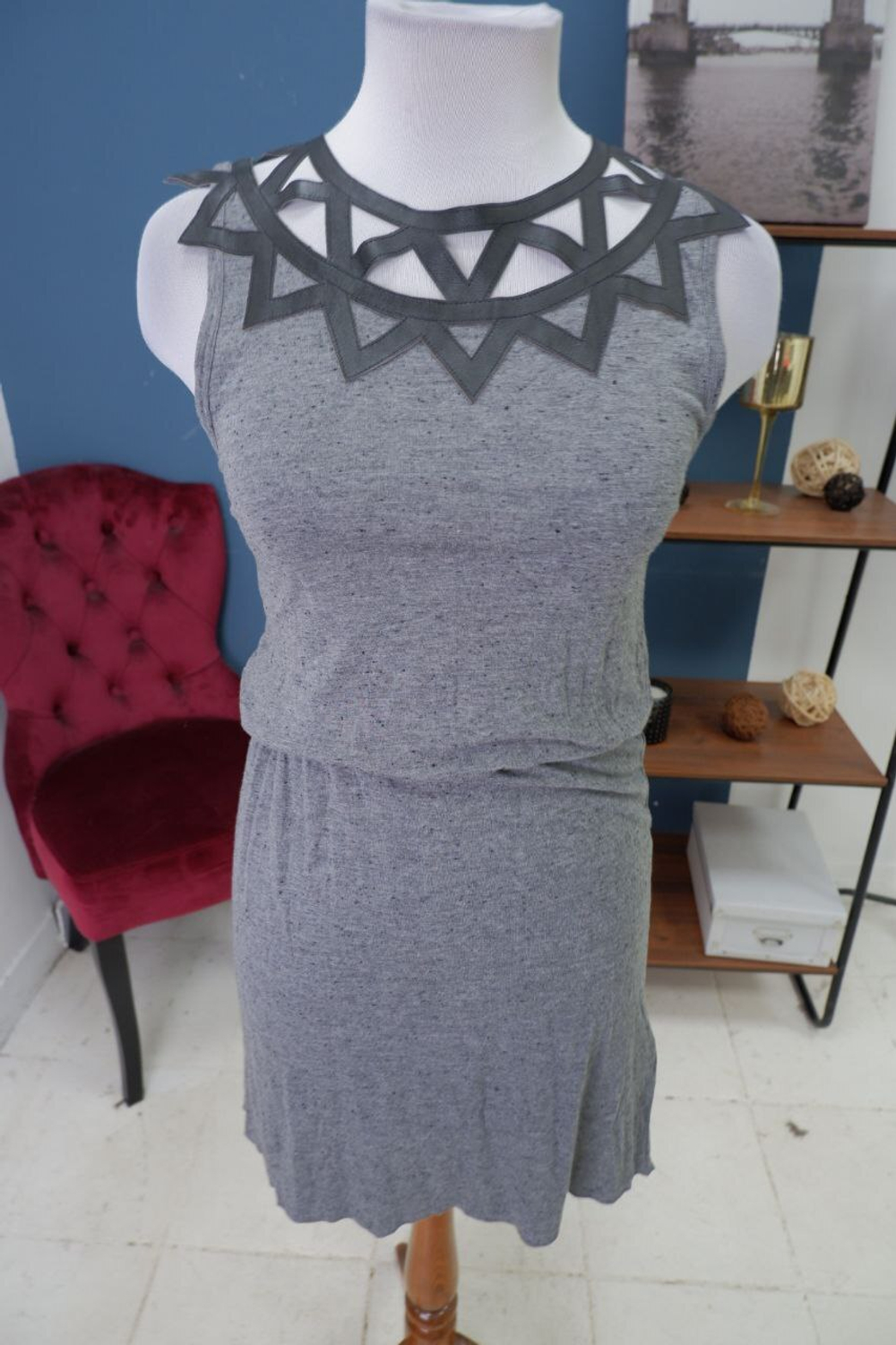 Платье April May без рукавов 42 размер