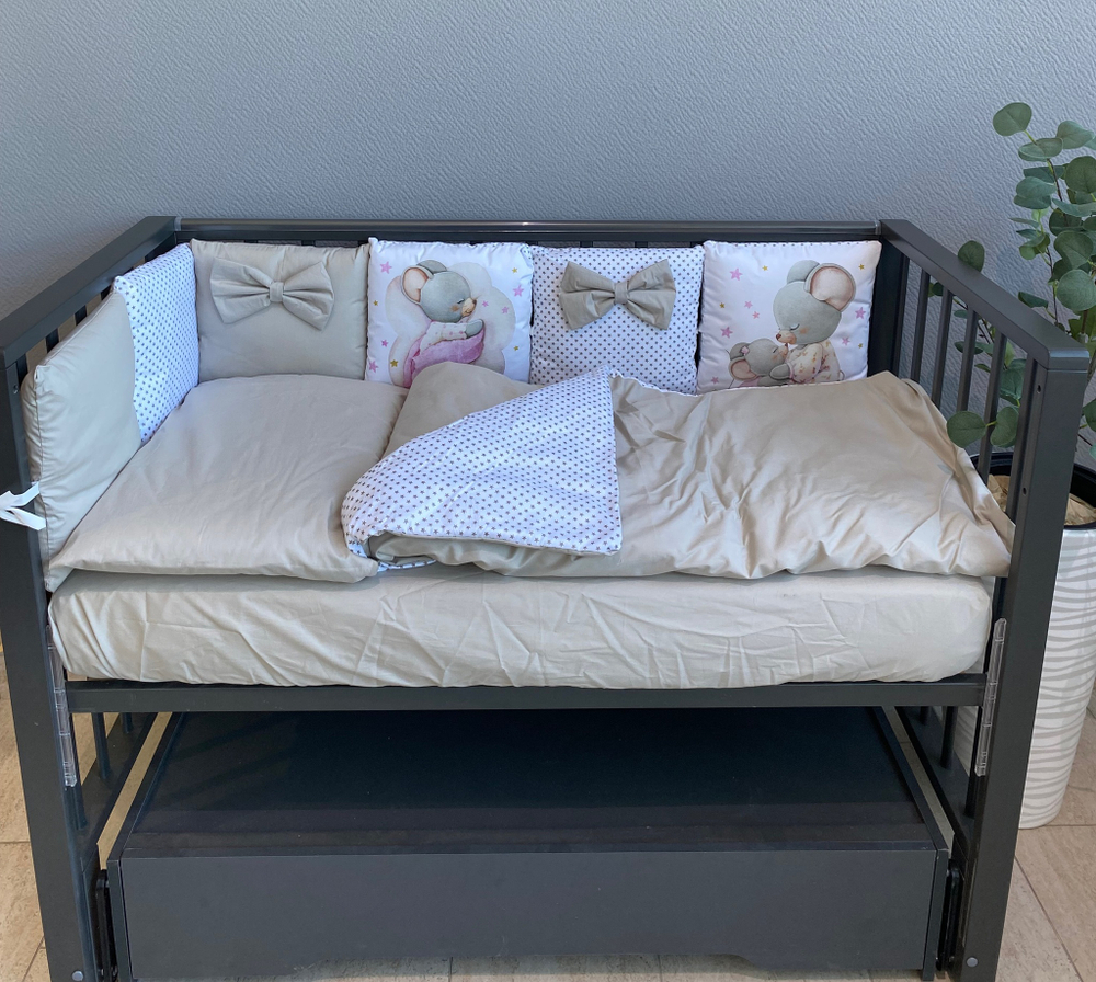 Комплект в кроватку 18 предметов "Мышка на воздушном шаре" бежевый, сатин