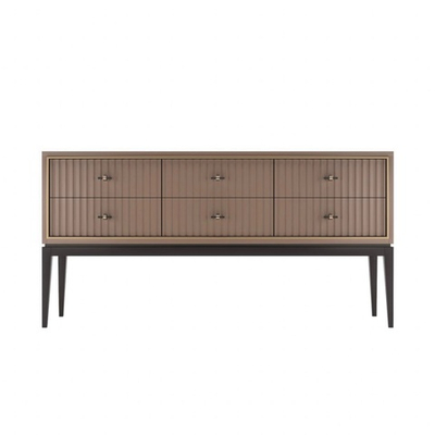 Комод большой на высоких ножках