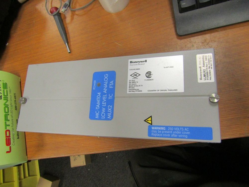 51305890-175LLMUX2