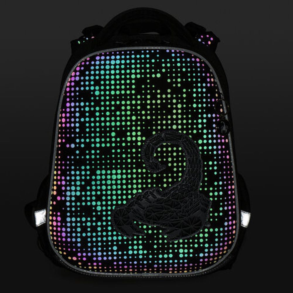 Ранец BRAUBERG LUMINOUS, 2 отделения, с брелоком, "Scorpio", СВЕТЯЩИЙСЯ РИСУНОК, 38х29х16 см, 271368
