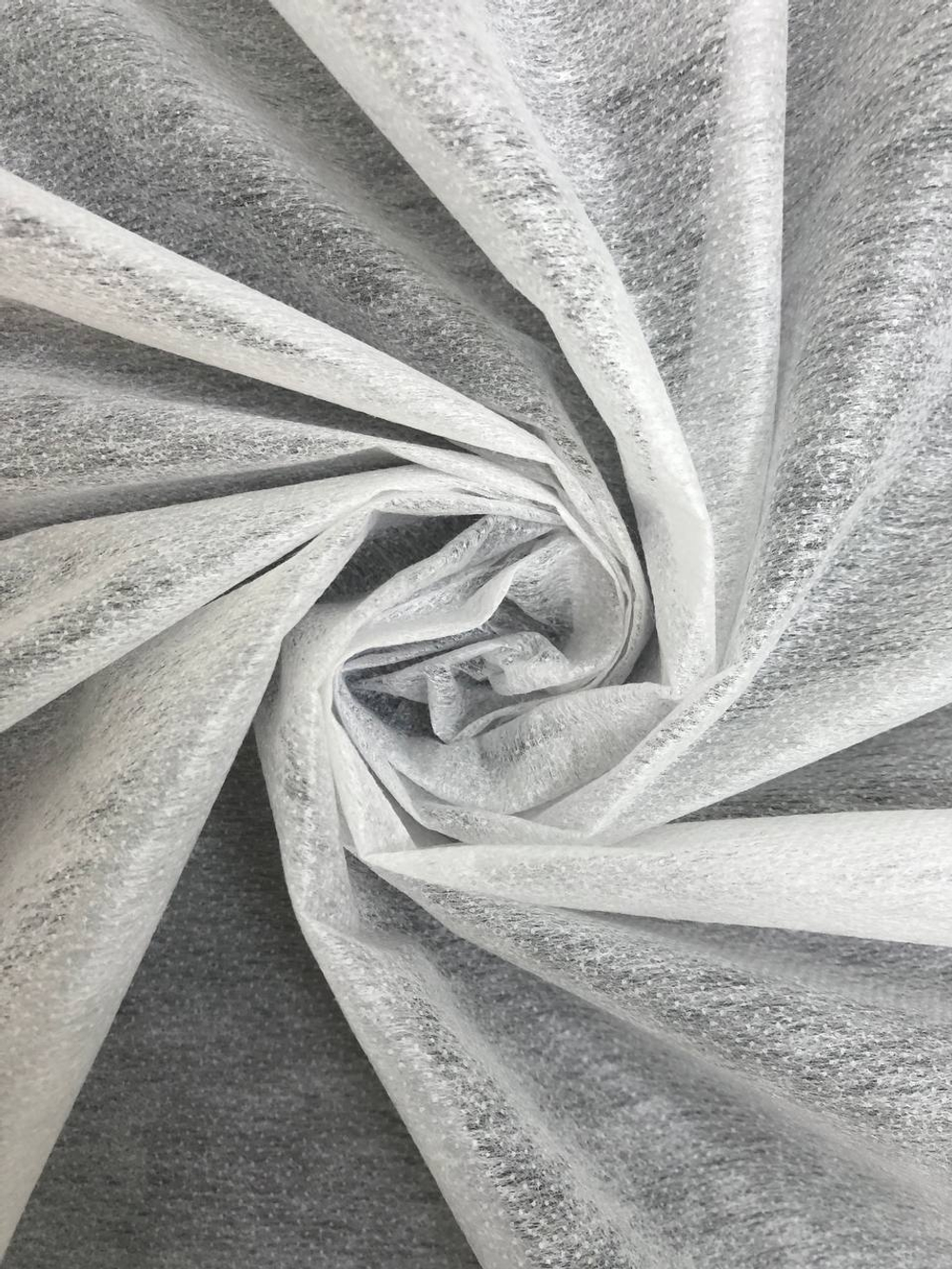 Флизелин белый, точка AF#4340 100cm 100yrd