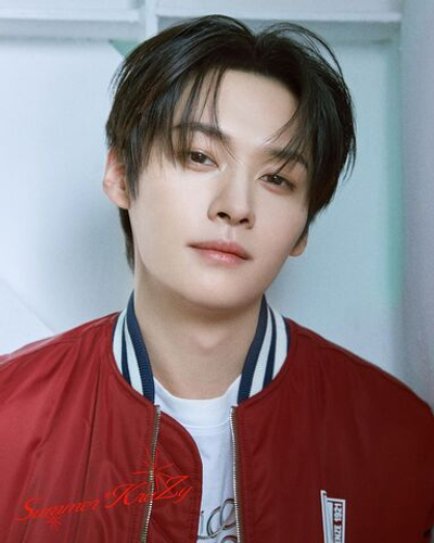 публикация DICON - VOLUME N 21 STRAY KIDS : Summer KraZy LEE KNOW A Type