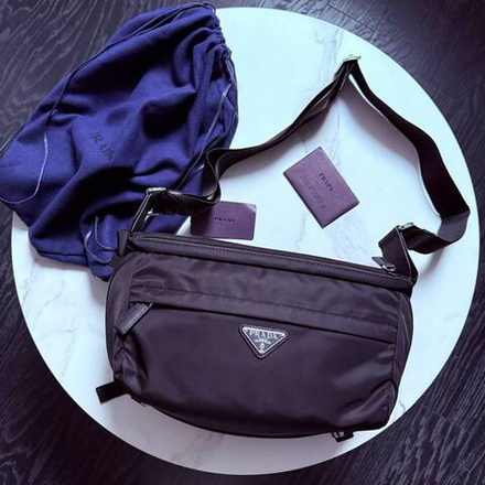 Сумка-мессенджер Prada
