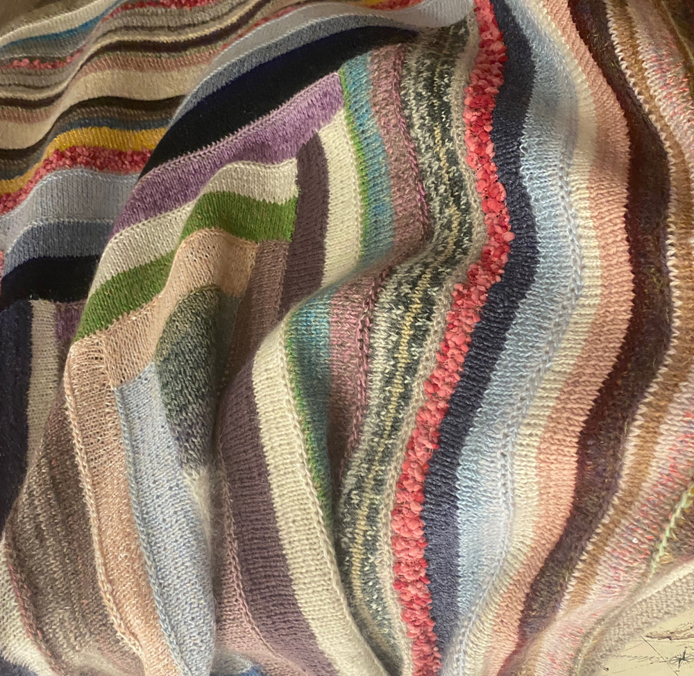 Плед ручной работы (пряжа Италия /кашемир,меринос, ангора, шелк, альпака, мохер. верблюд) р-р 120х170 см вес 900г