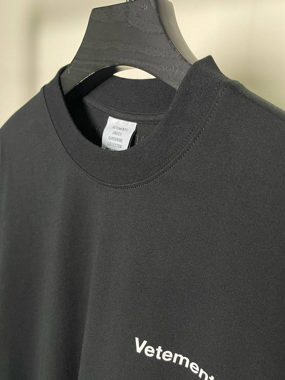 Футболка Vetements