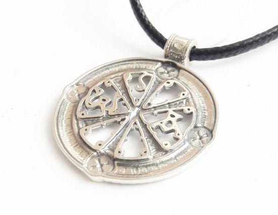 Подвес Хризма с гайтаном_4