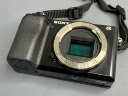 Sony A6100 kit 16-50mm 11.000 кадров