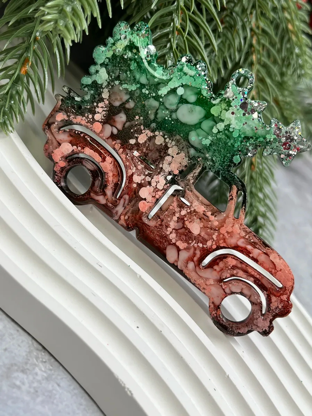 Новогодняя игрушка Машинка с Елкой