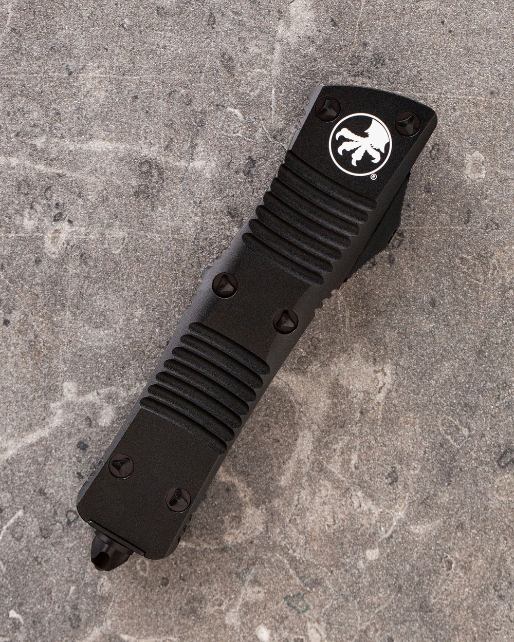 Автоматический складной нож Microtech Troodon Tanto Tactical Black VG-10 140-1T (черный-черный)