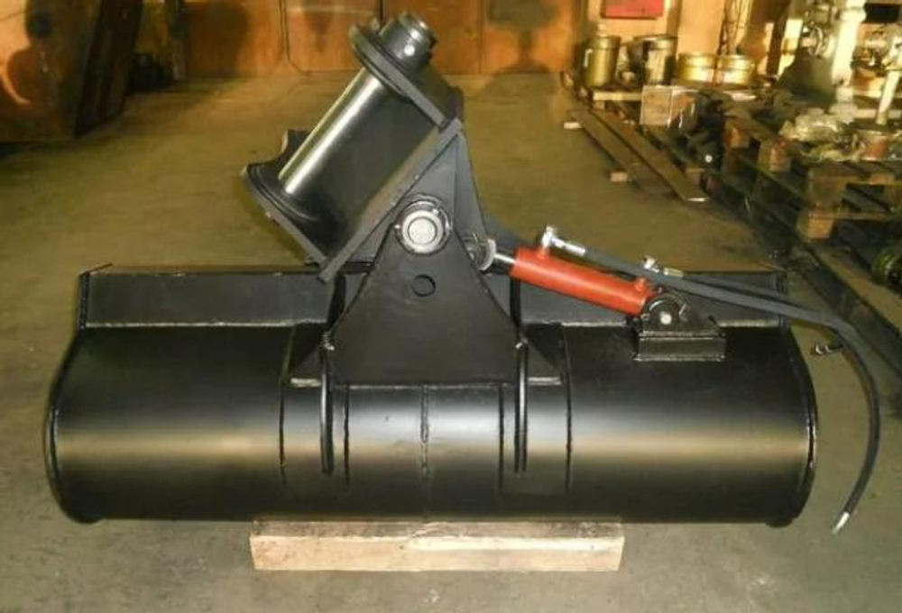 Ковш планировочный поворотный на Экскаватор CAT