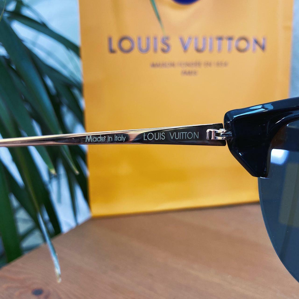 Солнцезащитные очки