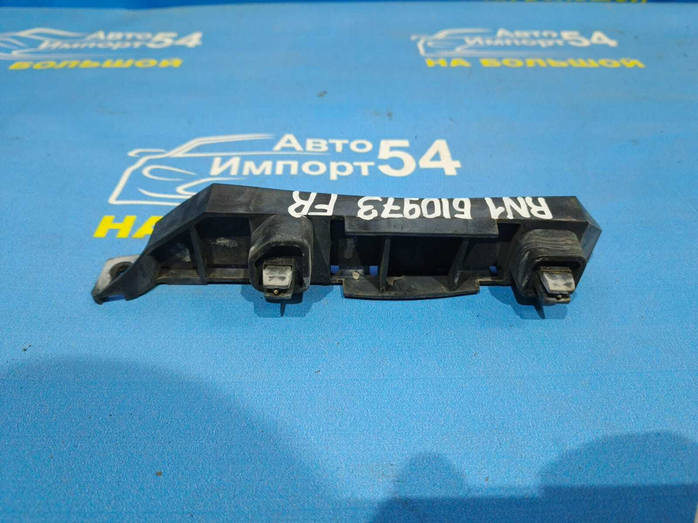 Крепление бампера переднее правое Honda STREAM 2000-2003