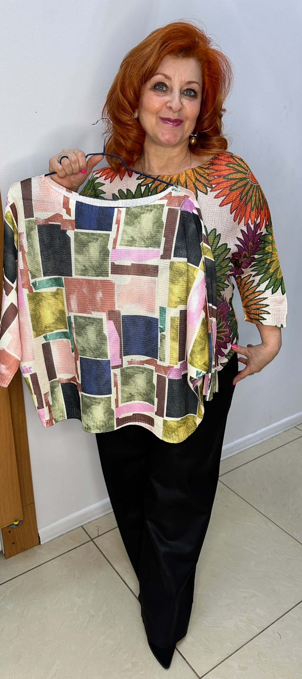 Яркий трикотажный джемпер-блузон "ириска"