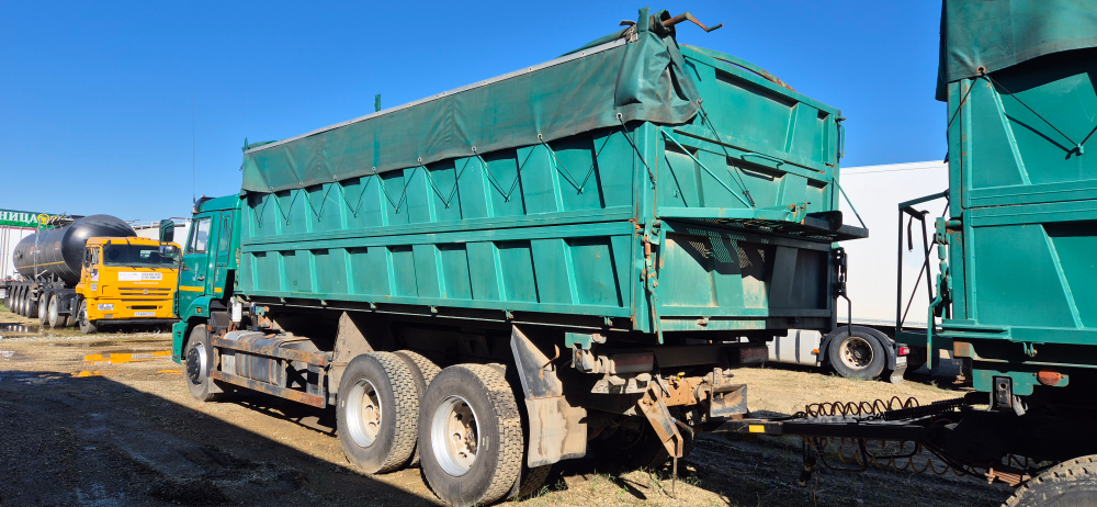 Планета 5529* на шасси КамАЗ 65115 6x4 Зерновоз 552919 (Дизельный, 11,8 л, 300 л.с., МТ)