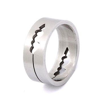 Кольцо стальное (184) "Сердечки"